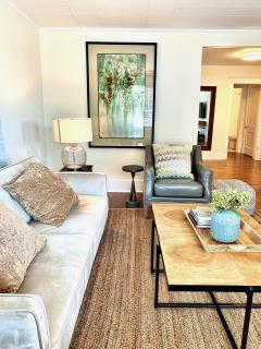 Broadway BNBs III - 1 BR Apartment -Walk to Centre - 5