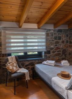 Noema Stone House - 1