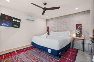 Design Forward South Austin 1BR 1BA Near Barton Springs by Austin Vacay - 7