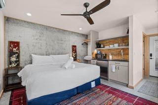 Design Forward South Austin 1BR 1BA Near Barton Springs by Austin Vacay - 1
