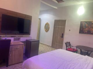 Asake Hotel & Suites - 5