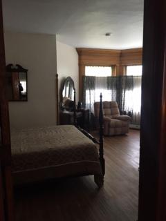 Victorian Charm Inn - 5