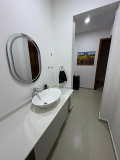 5 Star Beachfront Studio Apartment - 7