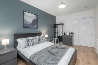 2BR Llangefni Stay and Sleeps 5 with Free Parking - 6