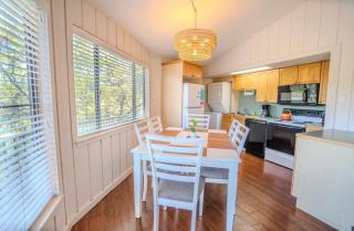 Stunning Waterside holiday home between Austin & San Antonio No 9 Texas Thistle - 5