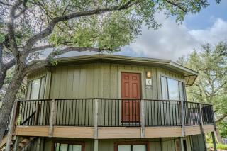 Peaceful Lakeview Treehouse near golfing, Austin - No 18 Yucca - 8