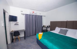 Woodcres Lodge - 3