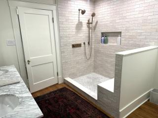 Broadway BNBs II - Studio Apartment-Walk to Centre - 5