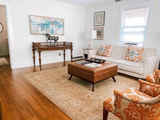 Broadway BNBs I - 1 BR Apartment - Walk to Centre - 1