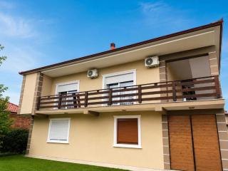 Villa Nathanael Cozy Rooms with Balcony - 3