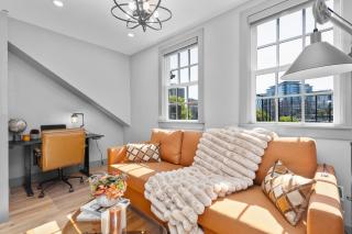 Historic Bay Village Cozy 1BR Getaway - 0