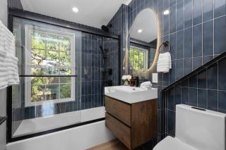 Historic Bay Village Cozy 1BR Getaway - 4