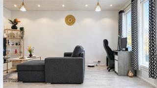 Luxury Finnish Home - Sauna, Garden & Train - 6