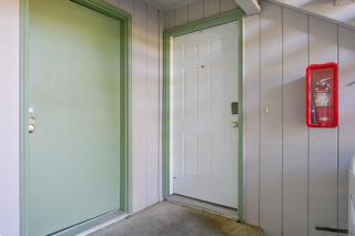 3 Mi to Olympia! Apt w/ Shared Laundry - 7