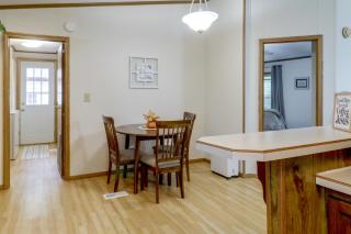 Recently Remodeled! Hillsboro Home w/ Fire Pit - 4