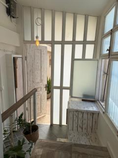 Chic & cozy Jaffa spot with a garden - 7