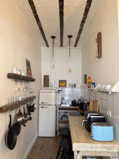 Chic & cozy Jaffa spot with a garden - 2