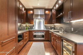 Platinum Vail Solaris 2 Bedroom Vacation Rental Set At The Base Of The Mountain Just Steps From The Gondola - 3