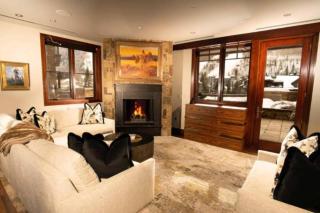 Platinum Vail Solaris 3 Bedroom Vacation Rental Set At The Base Of The Mountain Just Steps From The Gondola - 8