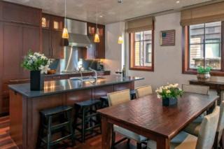 Platinum Vail Solaris 3 Bedroom Vacation Rental Set At The Base Of The Mountain Just Steps From The Gondola - 6