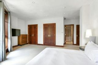 Platinum Vail Solaris 3 Bedroom With Den Vacation Rental Set At The Base Of The Mountain Just Steps From The Gondola - Vail - 2