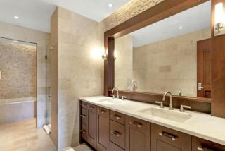 Platinum Vail Solaris 3 Bedroom With Den Vacation Rental Set At The Base Of The Mountain Just Steps From The Gondola - Vail - 1