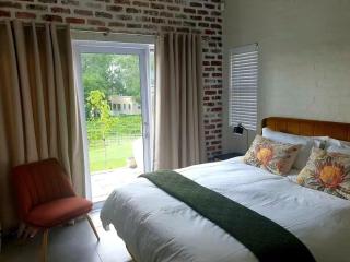 Relax & Unwind at Pont de Val Private Unit Getaway - 4