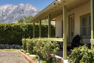 Eastern Sierra Motor Lodge - 3