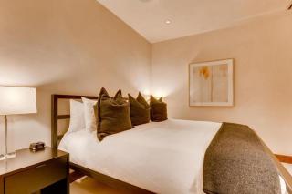 Luxury Vail Solaris Studio Vacation Rental Set At The Base Of The Mountain Just Steps From The Gondola - Vail - 7