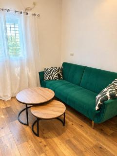 Bat Galim Apartment by the beach - 9