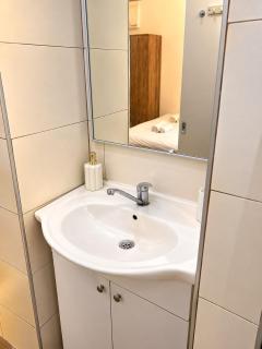 Bat Galim Apartment by the beach - 7