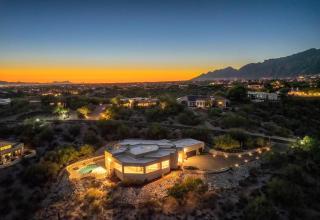 Avenida Panorama — Luxury Foothills Estate | Golf Sim + Pool | Sleeps 12 - 8