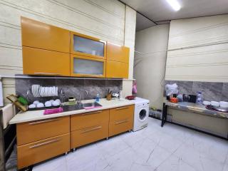Nice room with 4 single beds - 5