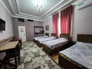 Nice room with 4 single beds - 6