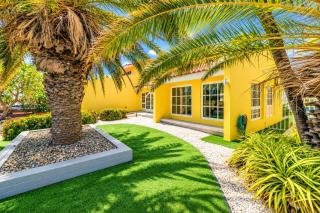 Palm Beach Paradise 2-Min Walk to Beach Private Pool 4-Bed Villa by Bocobay - 2