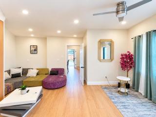 Chula Vista 5BR 3BA - 8