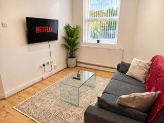 Cosy Leeds City Flat With Free Private Parking - 7
