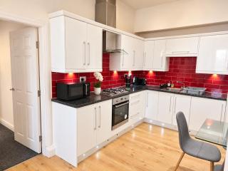 Cosy Leeds City Flat With Free Private Parking - 6