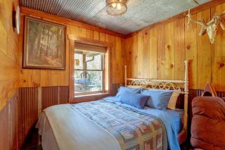 Countryside Escape! Cozy Studio w/ Patio - 4