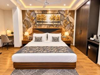 Hotel The LA CASA Luxury Near International Airport - 8