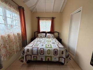 Wake Up to Greenery, Your Cosy Country Escape - 2