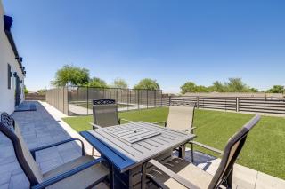 1 Mi to South Mtn Park! Home w/ Poolside Oasis - 9
