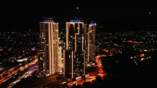 The 38th Mural Noir Skyline Residence - 0