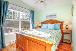 Charming Coastal Getaway in Wells, Maine - 1