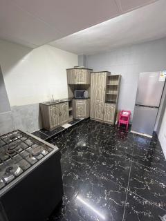 Modern duplex near FHB Airport - 9