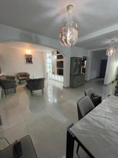 Modern duplex near FHB Airport - 5