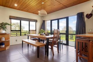 The Barn & Bivvy - Te Awamutu - 1
