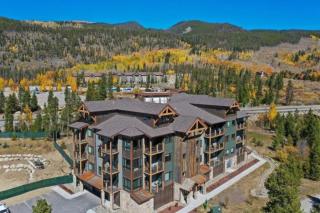 Clearwater Lofts - 3 Bedroom Luxury Condo Near Lakeside Village - 0