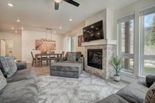 Clearwater Lofts - New! Modern 2 Bedroom Near Keystone Lake - Keystone - 7