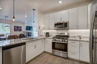 Clearwater Lofts - New! Modern 2 Bedroom Near Keystone Lake - Keystone - 1